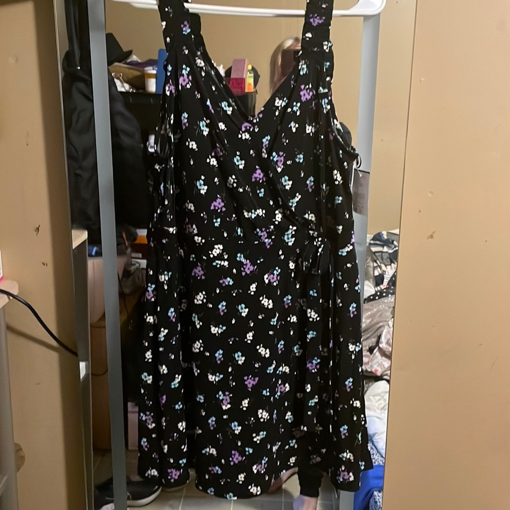 Very cute Romper sz Xl